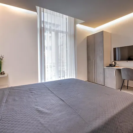 240b - Nord - Sara Chiavari, 200metri Dal Mare - Bagno Privato Ma Fuori Dalla Stanza Appartement