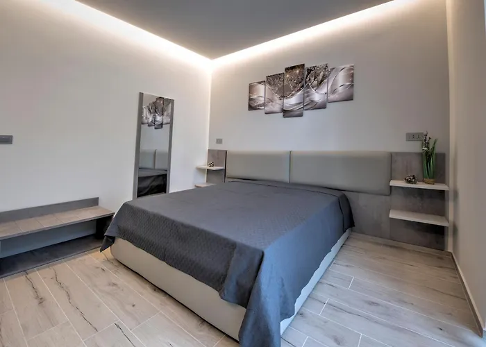 240b - Nord - Sara Chiavari, 200metri Dal Mare - Bagno Privato Ma Fuori Dalla Stanza