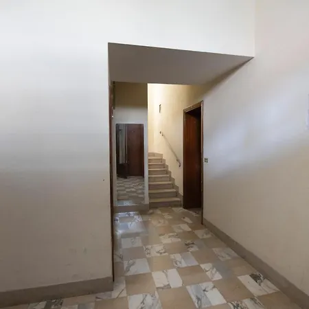 240b - Nord - Sara Chiavari, 200metri Dal Mare - Bagno Privato Ma Fuori Dalla Stanza Daire