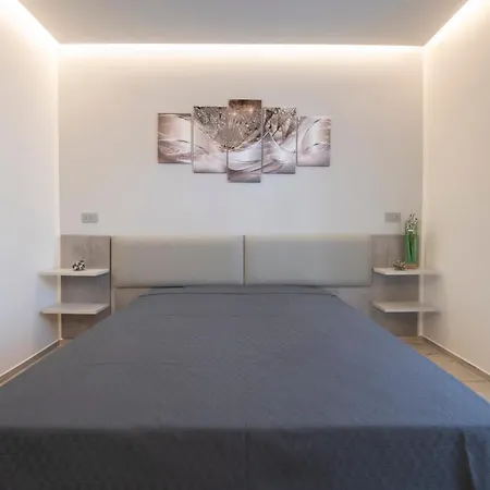 Daire 240b - Nord - Sara Chiavari, 200metri Dal Mare - Bagno Privato Ma Fuori Dalla Stanza